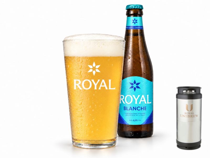 Royal Blanche hvedeøl i glas med flaske og 20 liters fustage