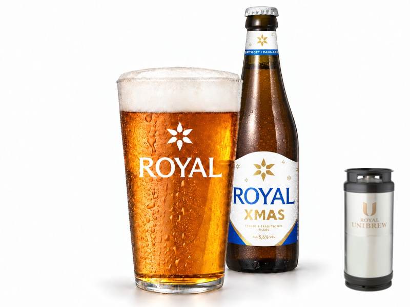 Royal X-Mas juleøl i glas med flaske og 20 liters fustage